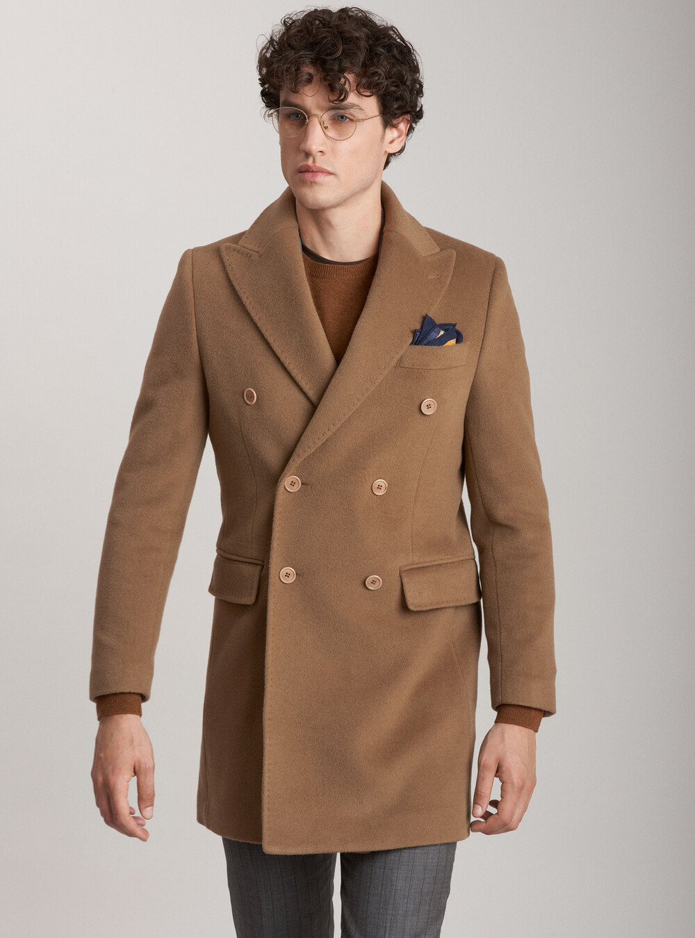 Double-breasted wool and cashmere coat | GutteridgeUS | Coats Uomo