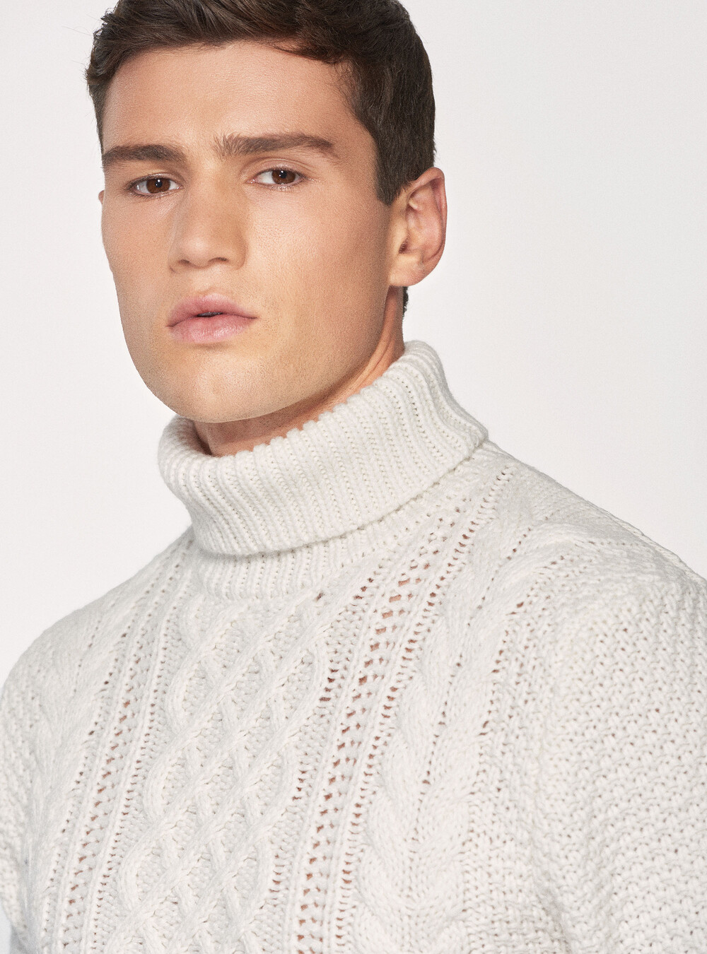 Braided wool blend turtleneck sweater | GutteridgeEU | Sweaters Uomo