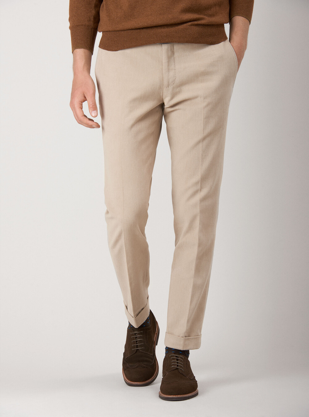 Chino pants in frosted cotton twill