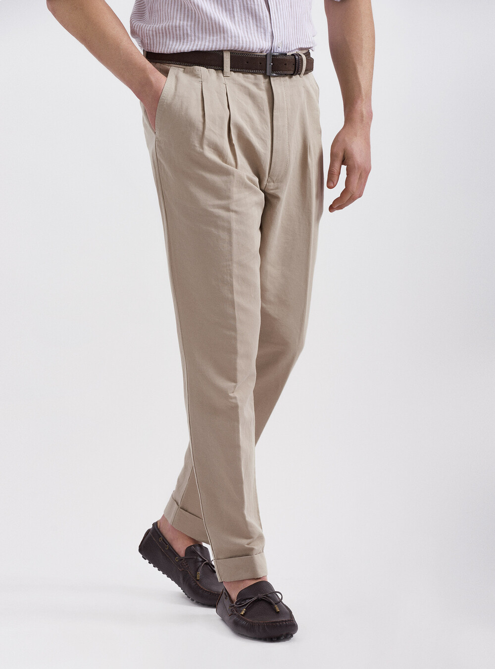 Pantaloni con pince in lino e cotone | GutteridgeEU |  catalog-gutteridge-storefront Uomo
