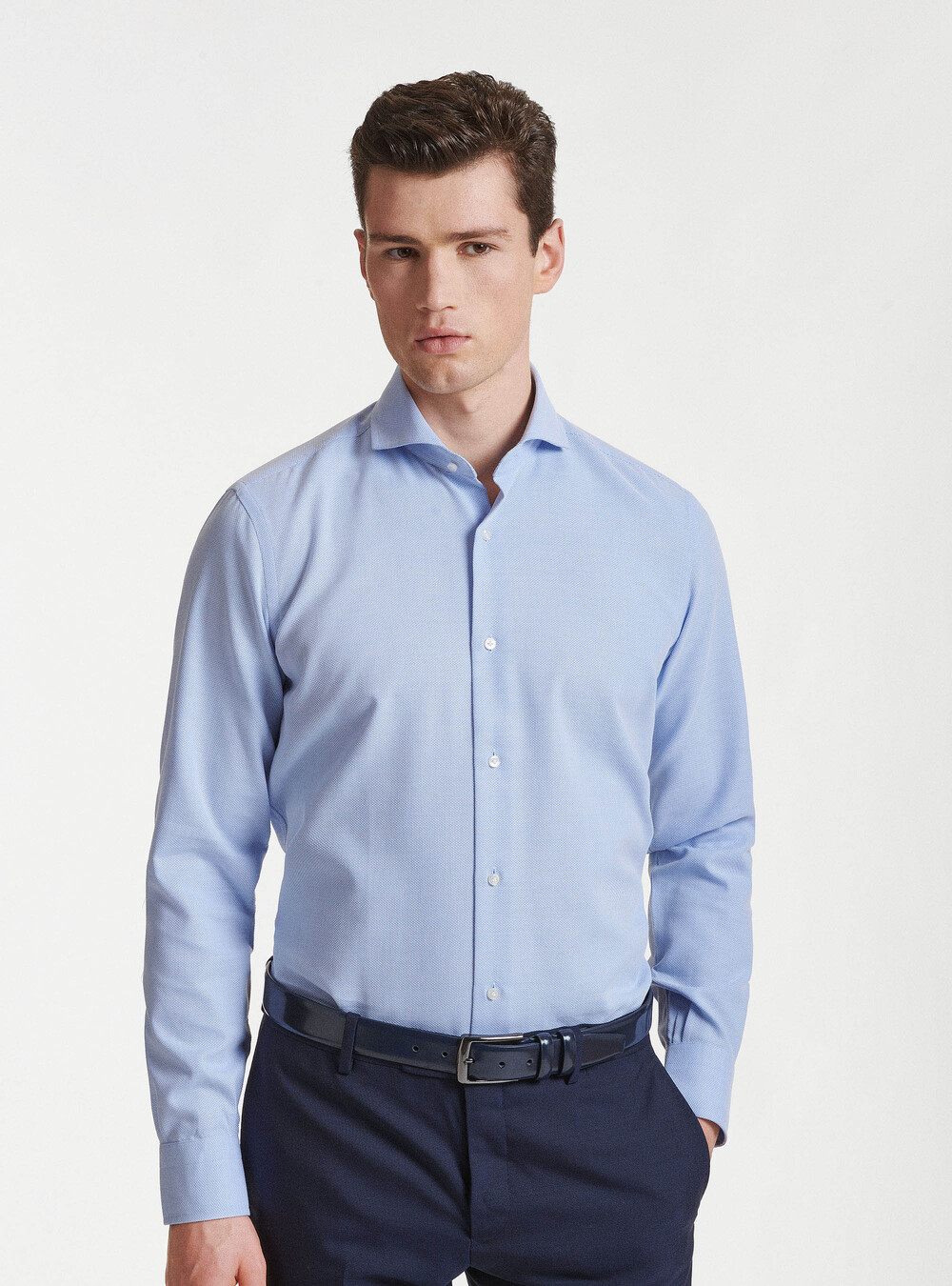 French collar shirt in textured cotton | GutteridgeUK | Shirts Uomo