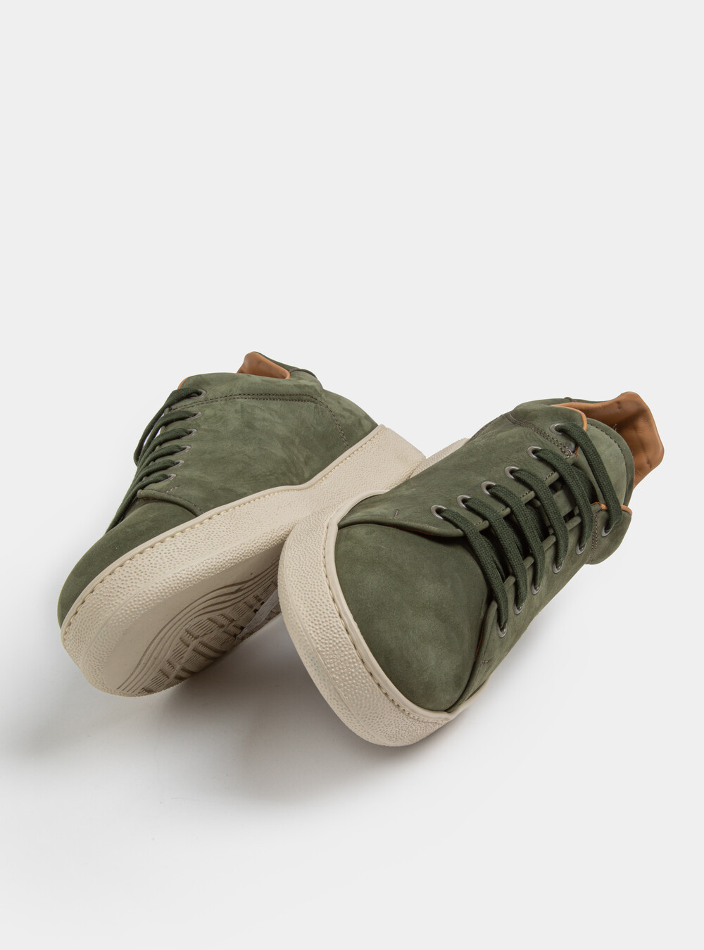 Nubuck Sneakers | GutteridgeUS | catalog-gutteridge-storefront Uomo