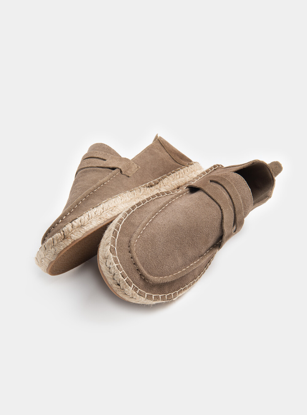 Espadrilles-style moccasin