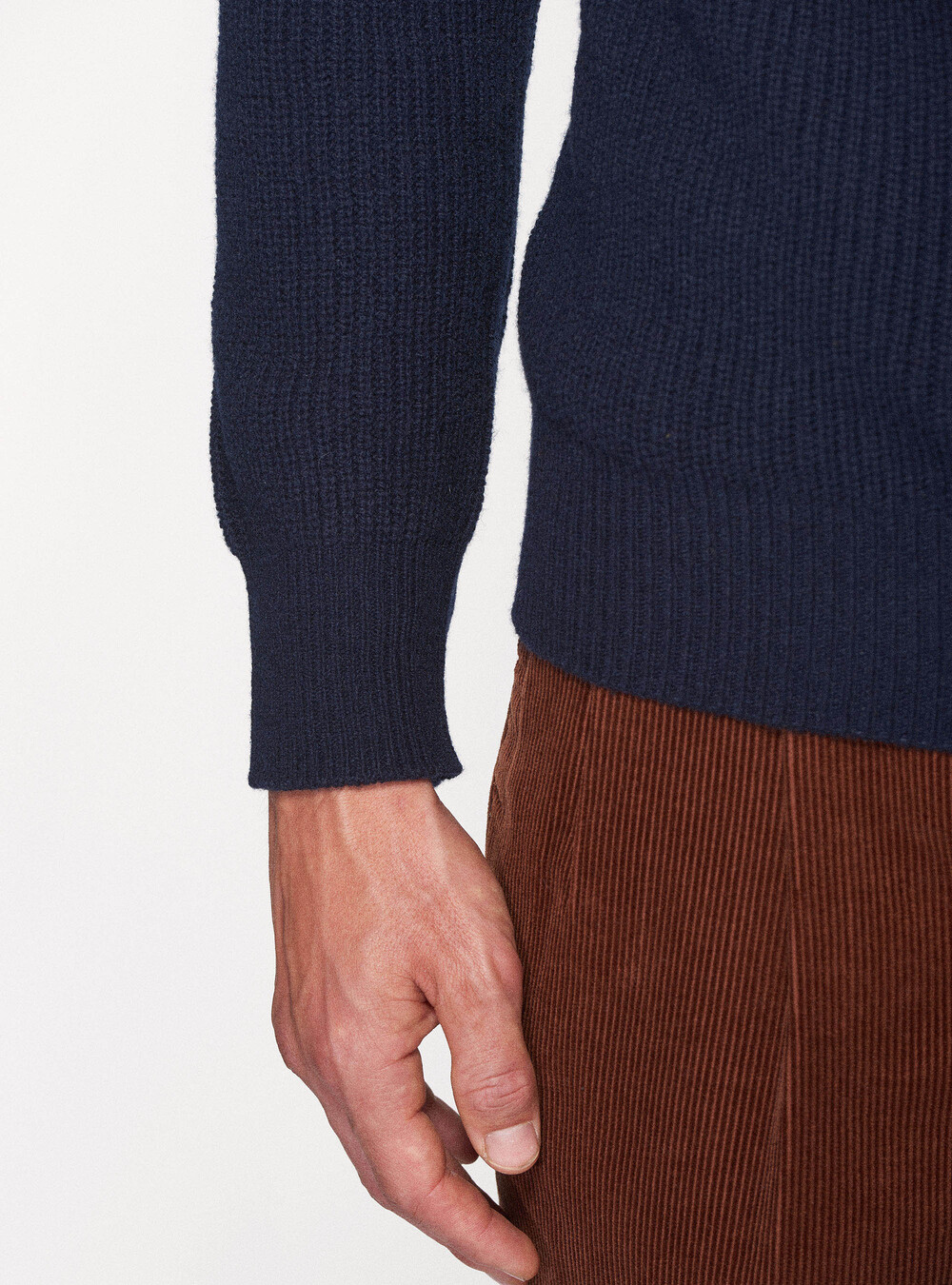 Jersey de cuello alto de lana de cordero en canalé inglés con cremallera |  GutteridgeEU | catalog-gutteridge-storefront Uomo