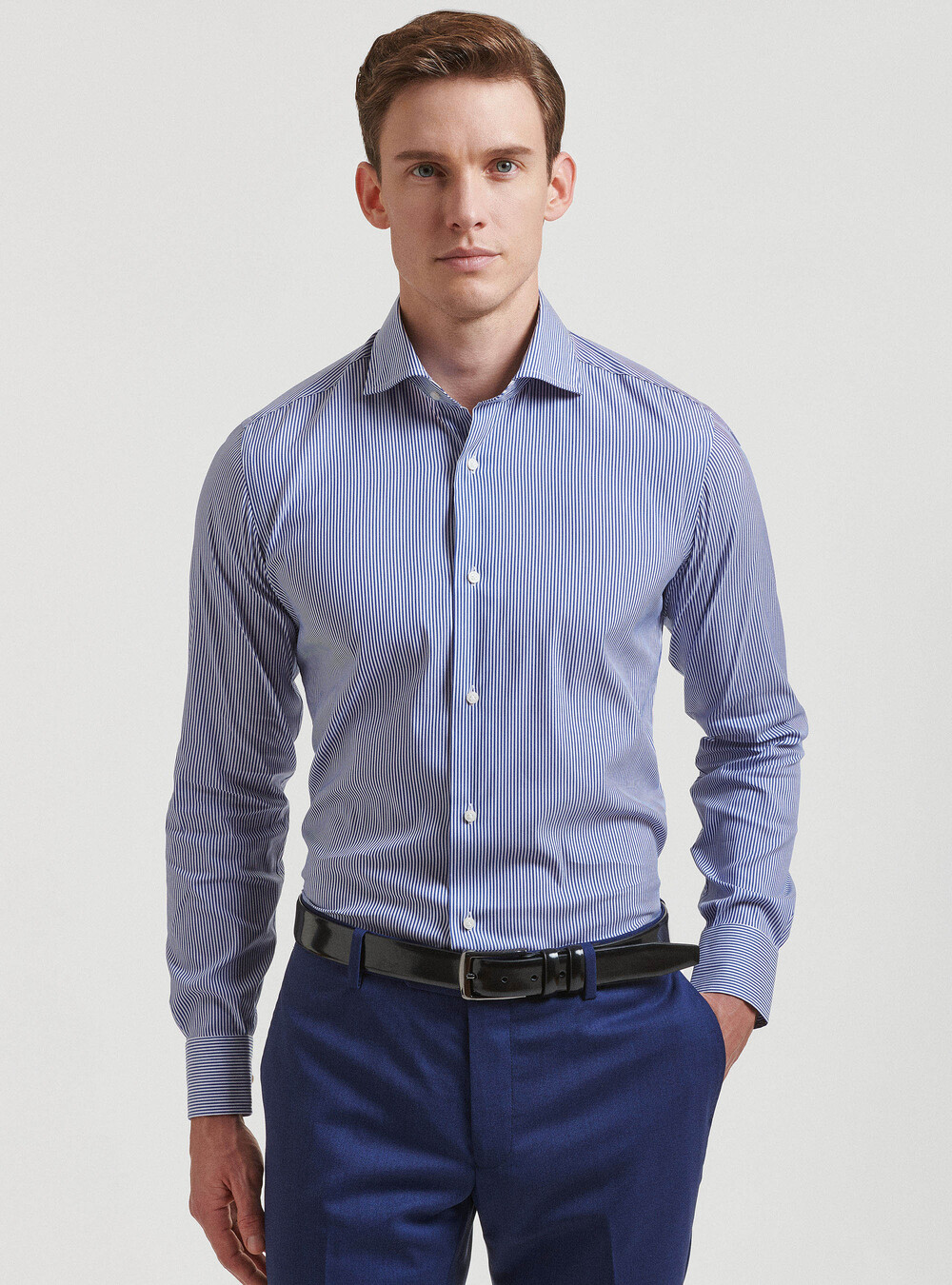 Slim fit shirt in striped stretch poplin with semi-french collar |  GutteridgeUS | Men's Clothing