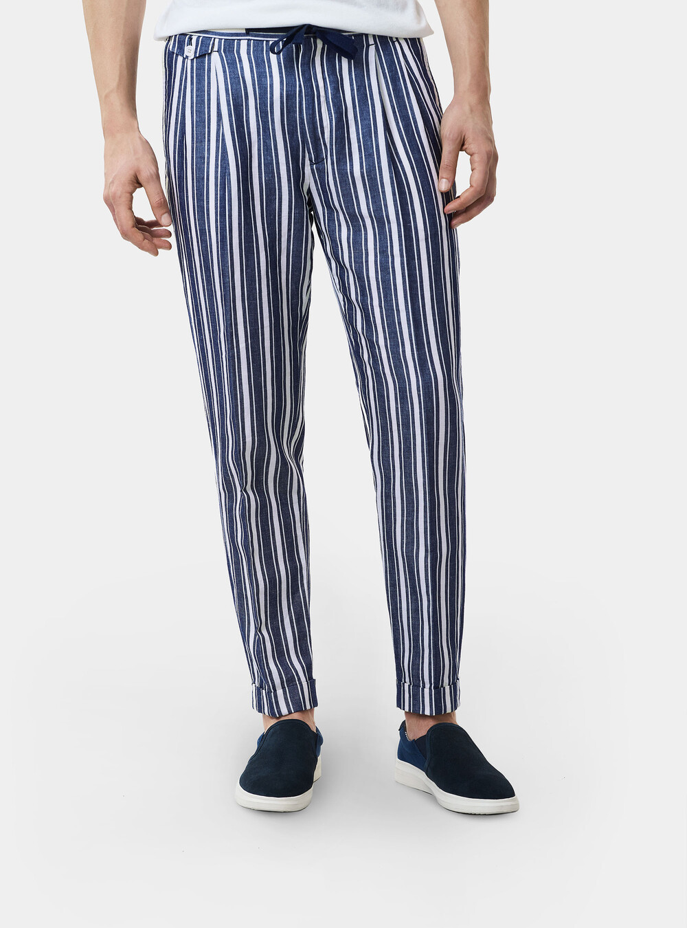Pantaloni a righe con doppia pince e coulisse | Gutteridge | Pantaloni Uomo
