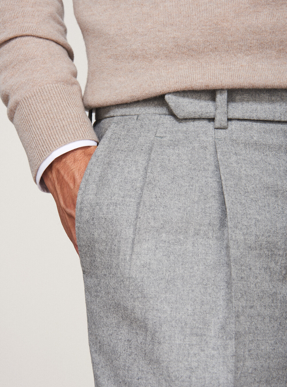 Pantalon de costume en flanelle | GutteridgeEU | Homme