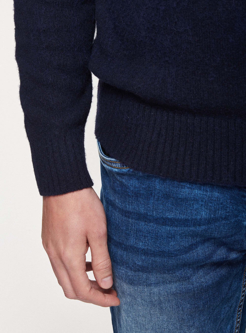 Maglia collo alto in lana brushed | Gutteridge | catalog-gutteridge-storefront  Uomo