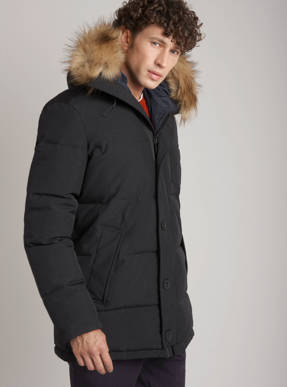 Quilted padded jacket with hood | GutteridgeUS | Jackets and Sleeveless Uomo