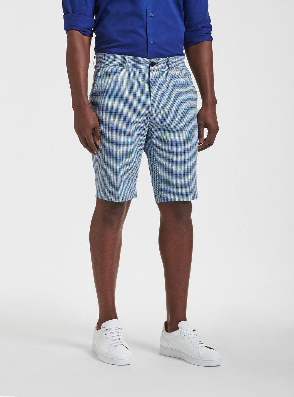 Checked cotton and linen seersucker shorts | GutteridgeUS | Shorts Uomo