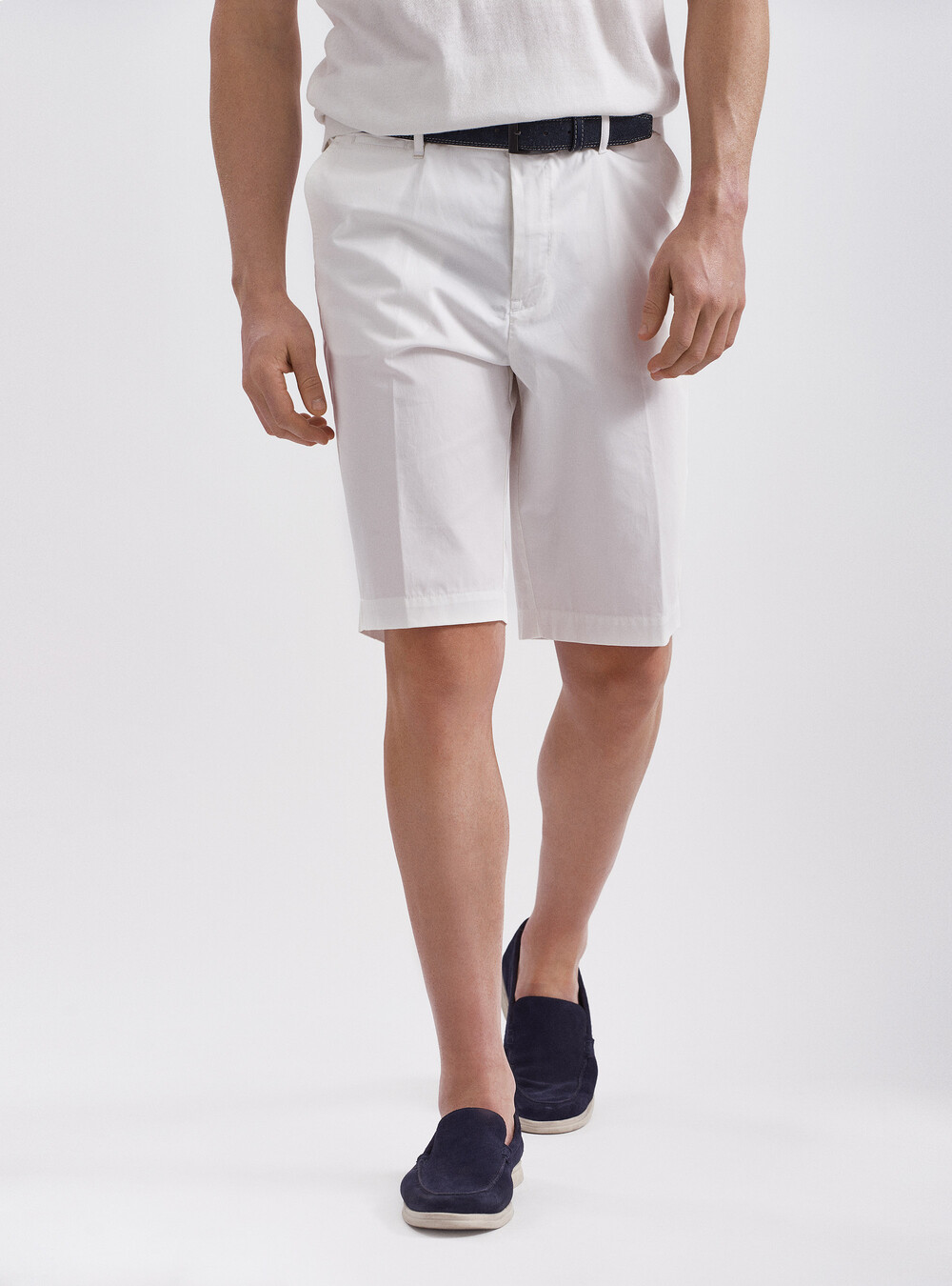 Bermuda shorts in light cotton twill