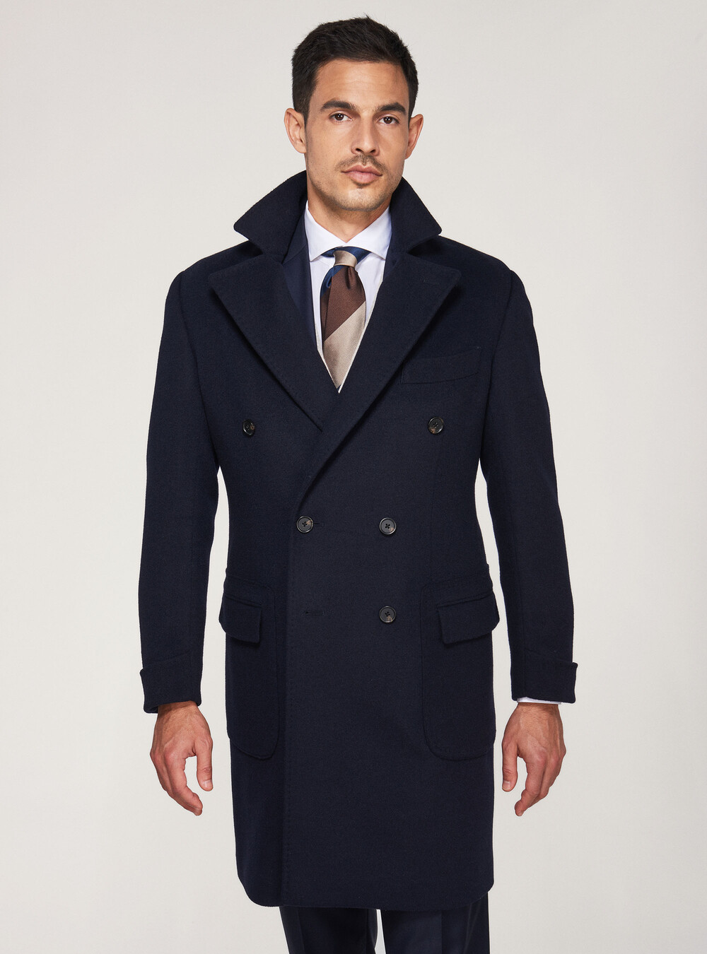 Zweireihiger Mantel aus Wolle und Kaschmir | GutteridgeEU | Mantel Uomo