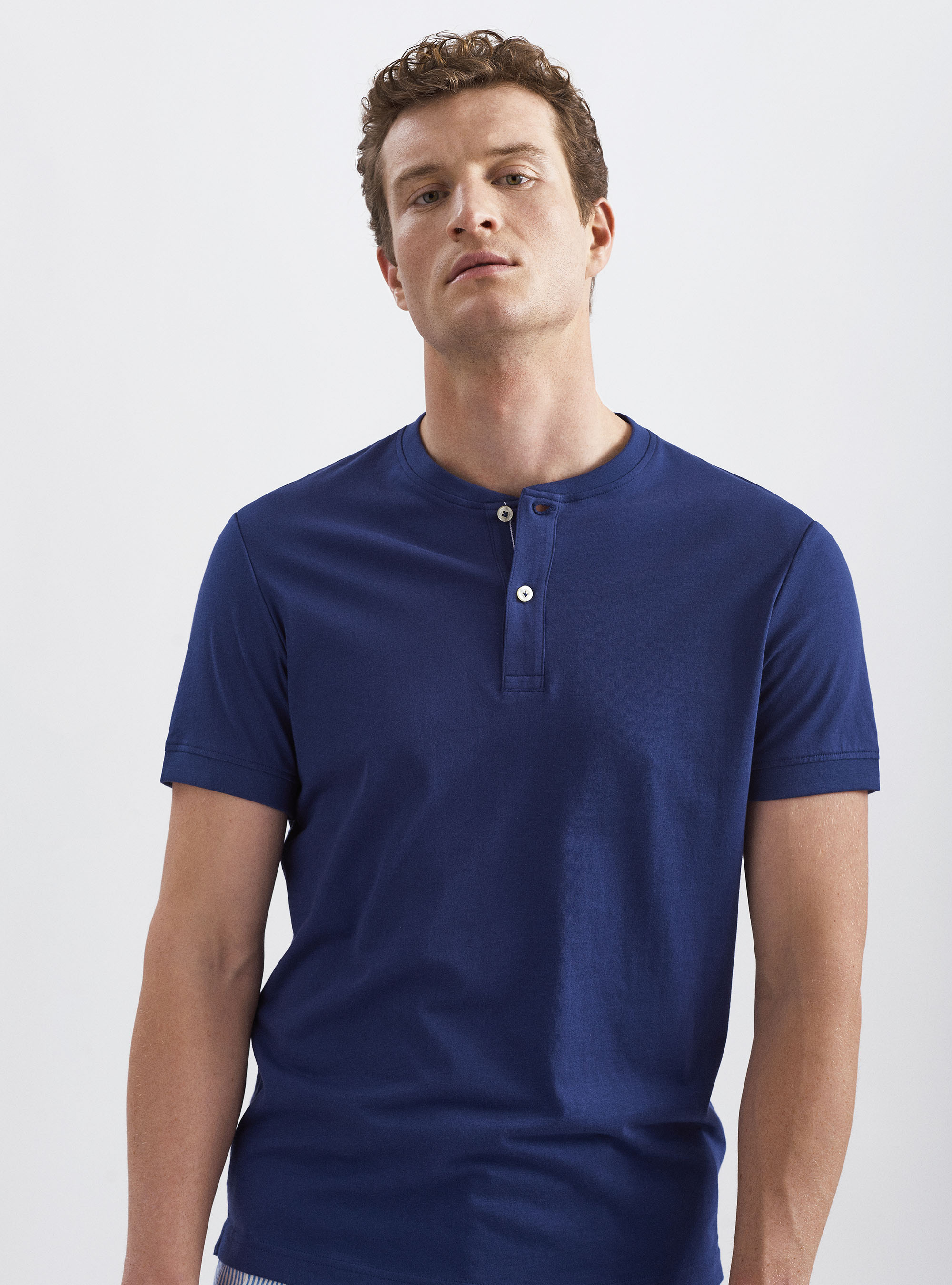 Maglietta serafino in jersey di 100% cotone supima | Gutteridge | T-Shirt  Uomo