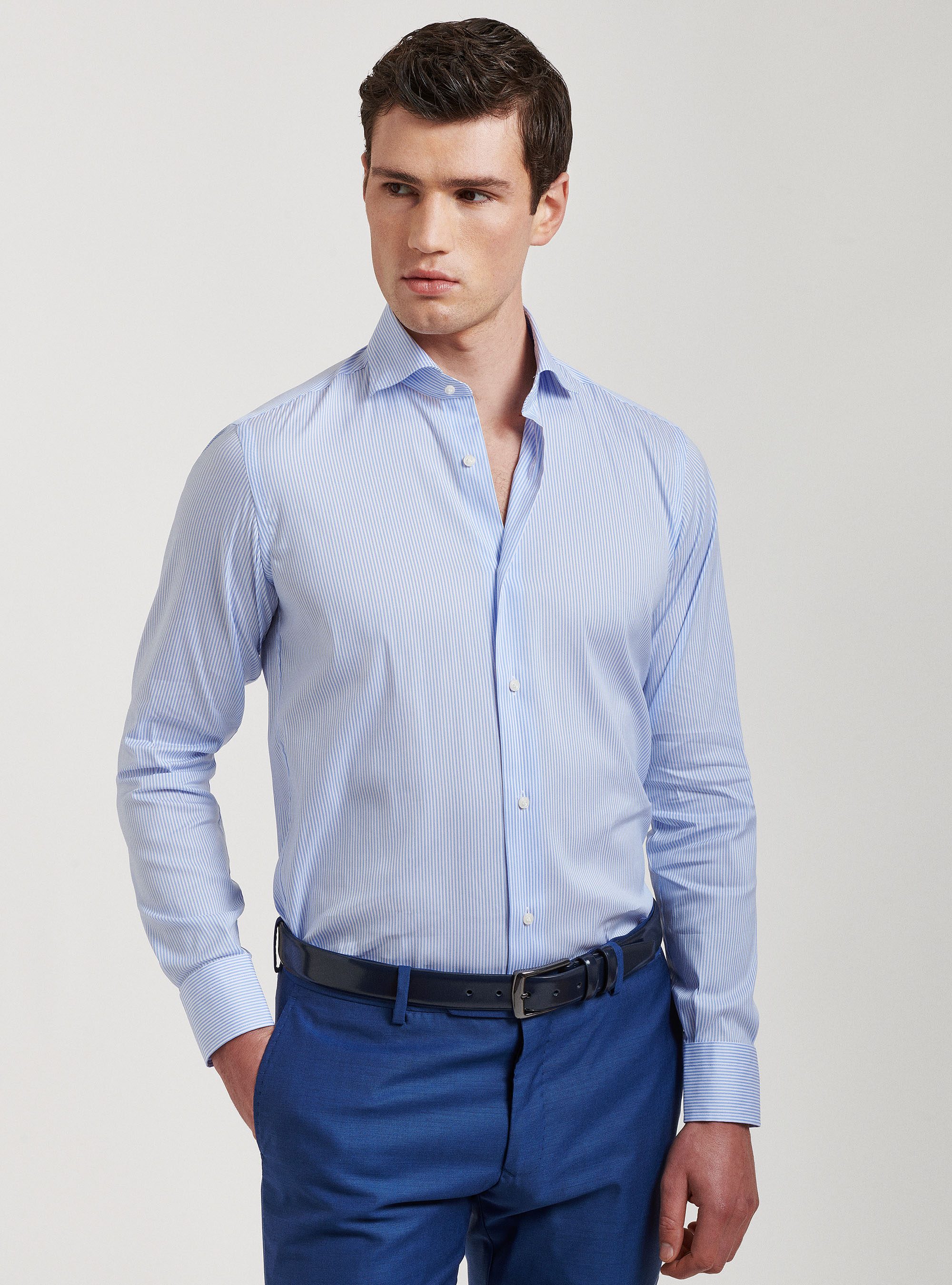 Slim fit shirt in striped stretch poplin with semi-french collar |  GutteridgeUS | Clothing Uomo