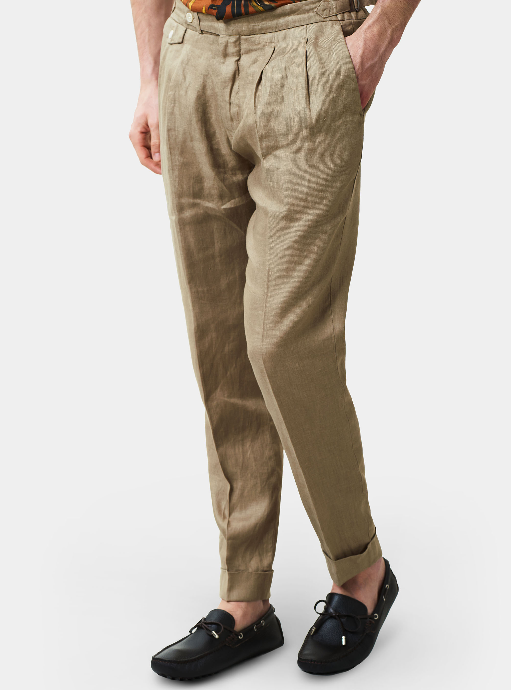 Linen trousers with double pleat